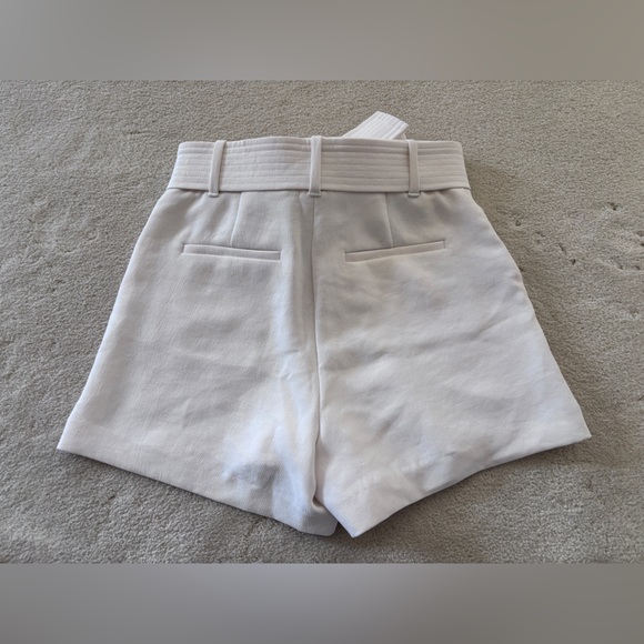 Last Chance Aritzia Wilfred Tie Front Short In Light Birch Size 0 XS - Picture 2 of 5